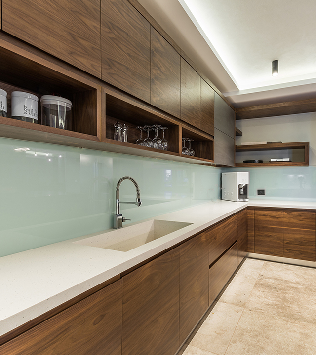 UNE CUISINE D&Eacute;MOD&Eacute;E